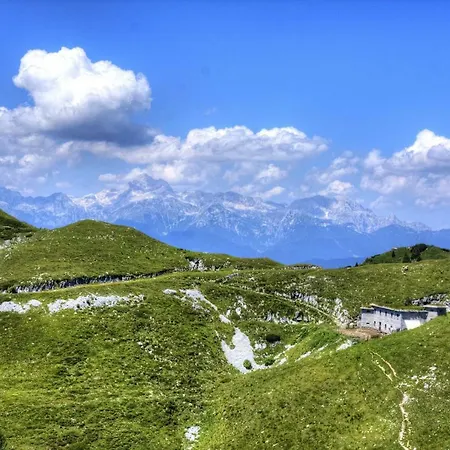 Litostrojska Koca Soriska Planina Bohinj * Zgornja Sorica